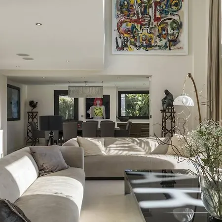 Tripez 5 Bedrooms With Pool Ferienhaus *