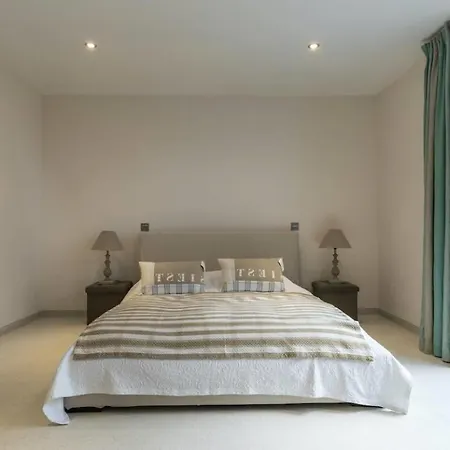 度假居 Tripez 5 Bedrooms With Pool *